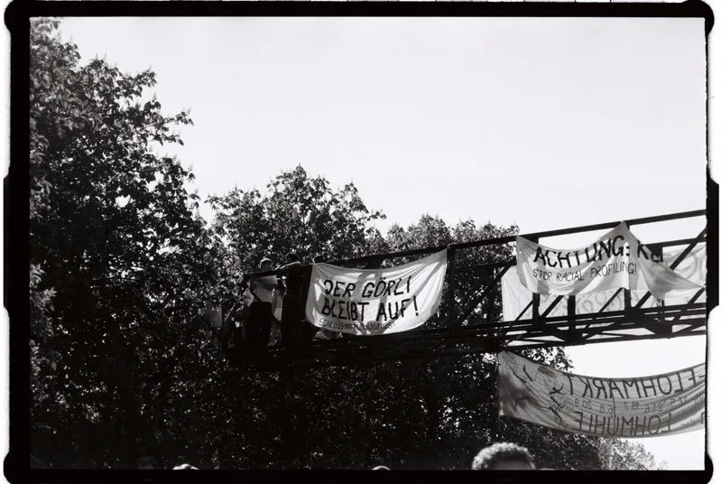 berlin shot on Agfa APX 400 with a Minolta Riva Zoom 70W, developed at Cameradealer, by phine