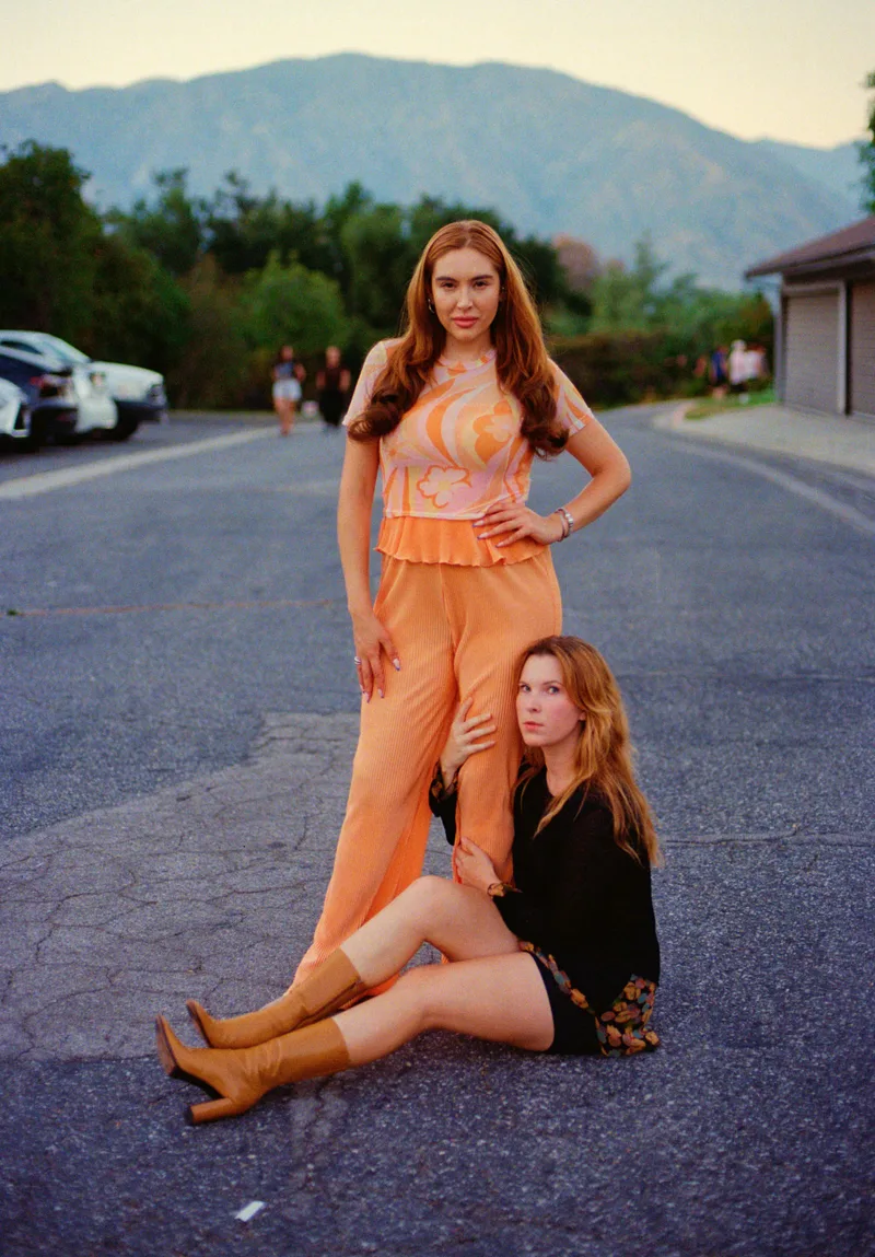 Chris and Kelsey shot on Kodak UltraMax 400 with a Nikon N90s, by Django