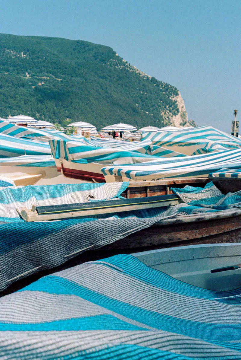 Boat-sy shot on Kodak Portra 160 with a Canon AE-1 Program, developed at Ghisa Film Lab, by Pier Luigi
