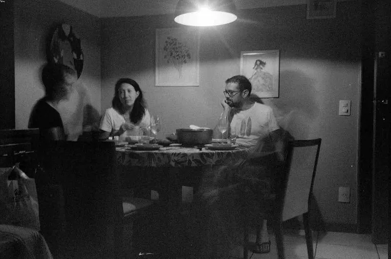 Mari, Carol, Bruno e Maíra shot on Foma RetroPan 320 Soft with a Rollei 35S, developed at Lab Lab, by Marcelo Ribeiro