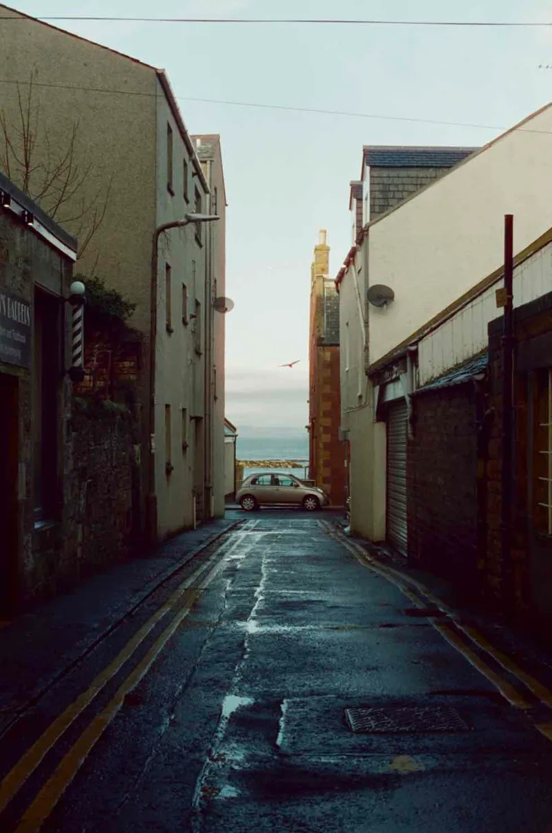 By the sea shot on Cinestill 800T with a Pentax Spotmatic, developed at Foto Hércules, by Andrea Ibarra
