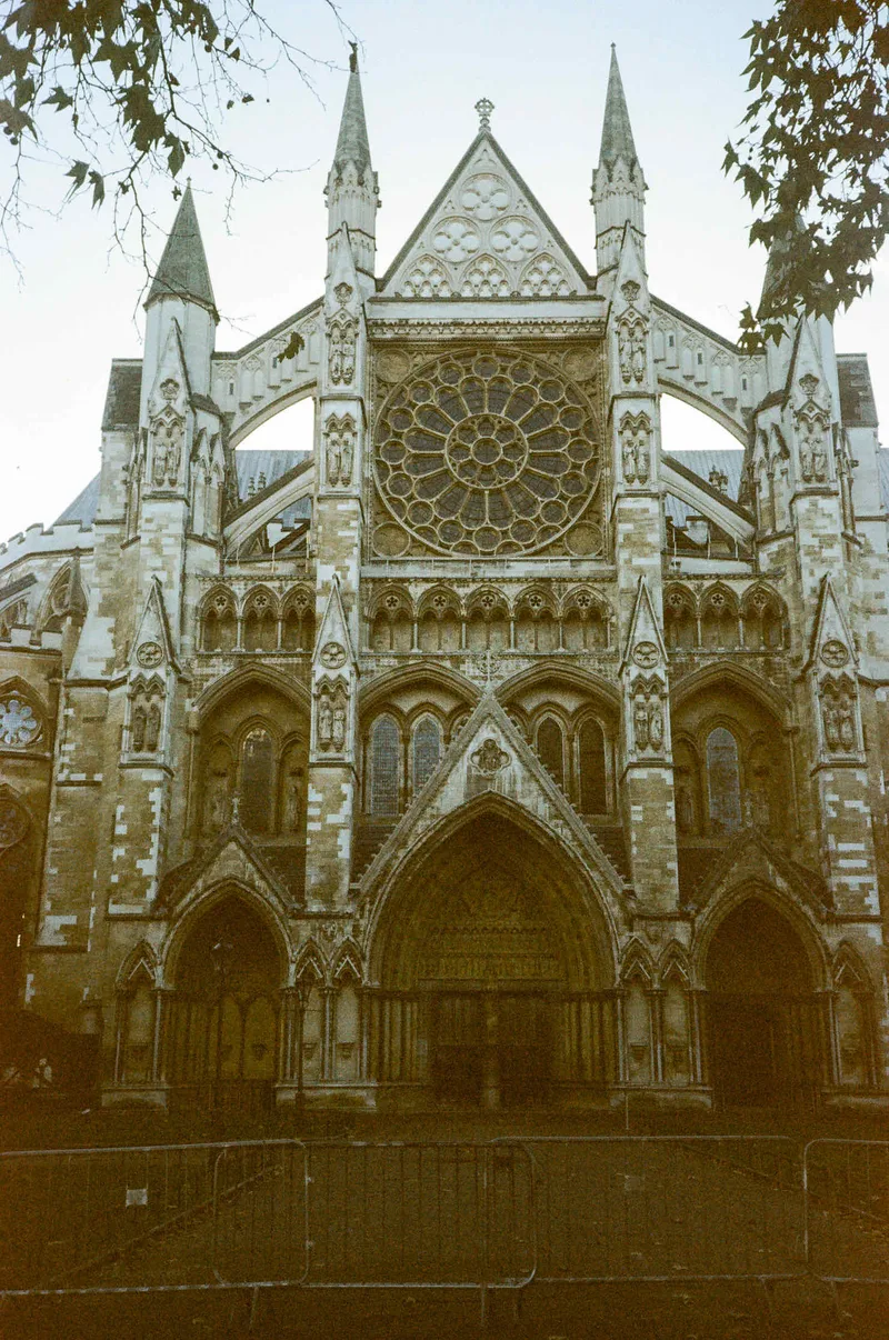 Film photo shot on Cinemot Lisboa 1999 with a Olympus AF-1 Super, developed at Stuart Cameras, by Steph
