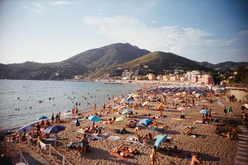 Italian Summer Vibes shot on Porst Color X200 with a Reto Ultra Wide & Slim, by T0M7