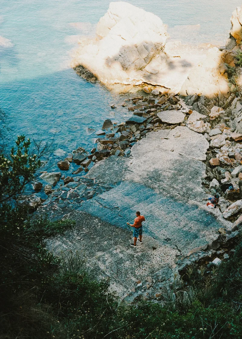 Film photo shot on Kodak ColorPlus 200 with a Rollei 35S, developed at Carmencita, by Jordi Sales