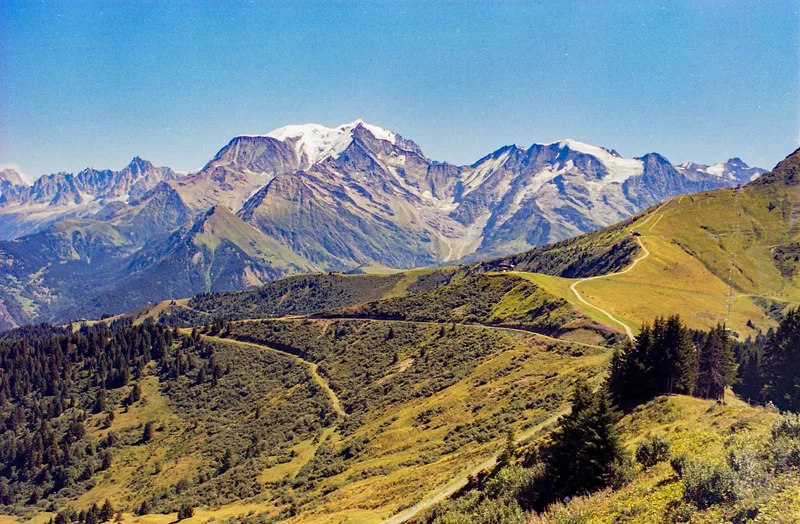 Alpes shot on Candido Collective Candido400 with a Nikon FE 2, developed at Home / Self-Developed, by MARCO PHOTOS