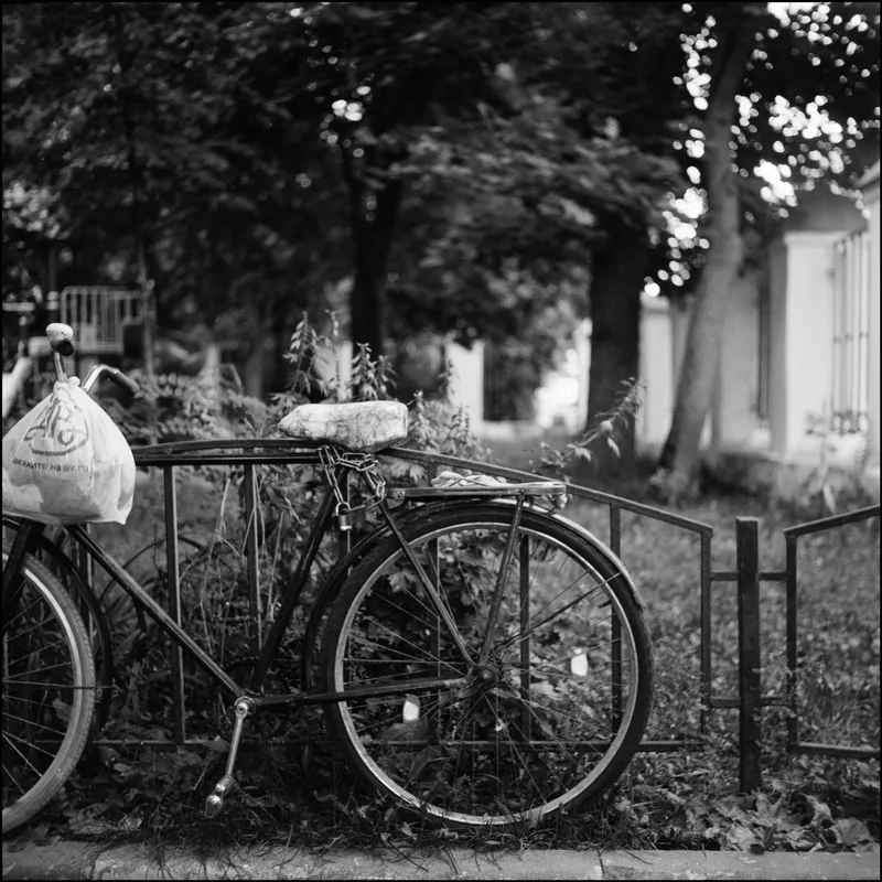 Film photo shot on Foma Fomapan 400 Action with a Yashica D, by Mike