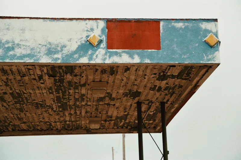 No Gas/Move On shot on Kodak Gold 200 with a Voigtländer Bessa R, by Jeff E. Brown