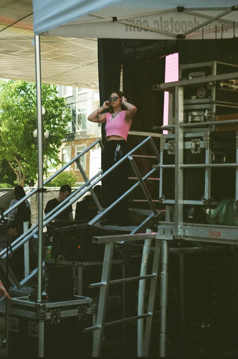 Mind The Gap fest shot on Fujifilm Superia X-TRA 400 with a Canon Rebel 2000, developed at theFINDlab, by Dray