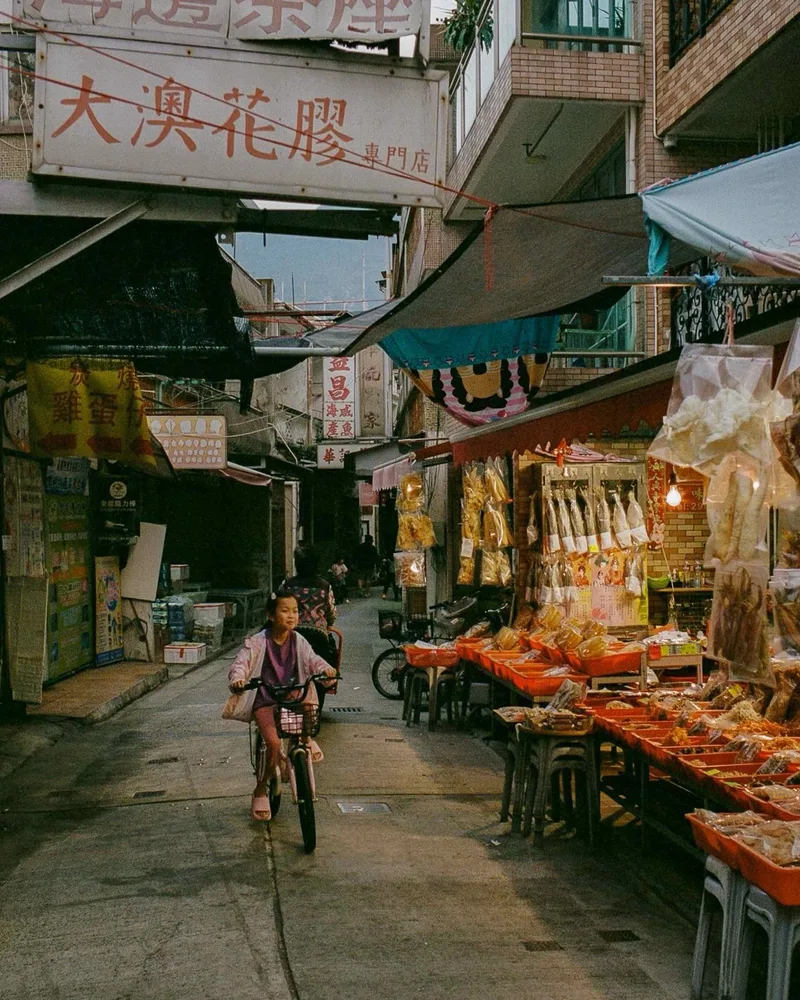 Cycle ride through Tai O Fishing Village shot on Kodak Portra 400 with a Leica M6 TTL, developed at Rapid Eye, by Mark Luke Grant