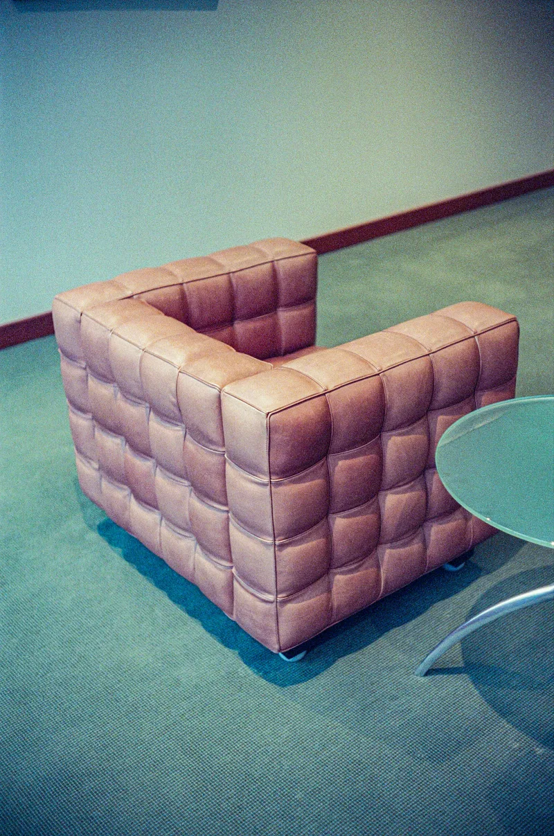 A place to sit, but no one stays. shot on Kodak Vision3 500T with a Canon Canonet G-III QL17, developed at Film Speed Lab, by Analogue Visions