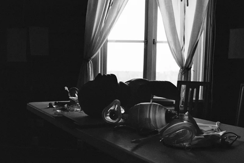 Breath breath breath shot on Ilford XP2 Super 400 with a Nikon FM2, developed at Götaplatsen foto, by Green