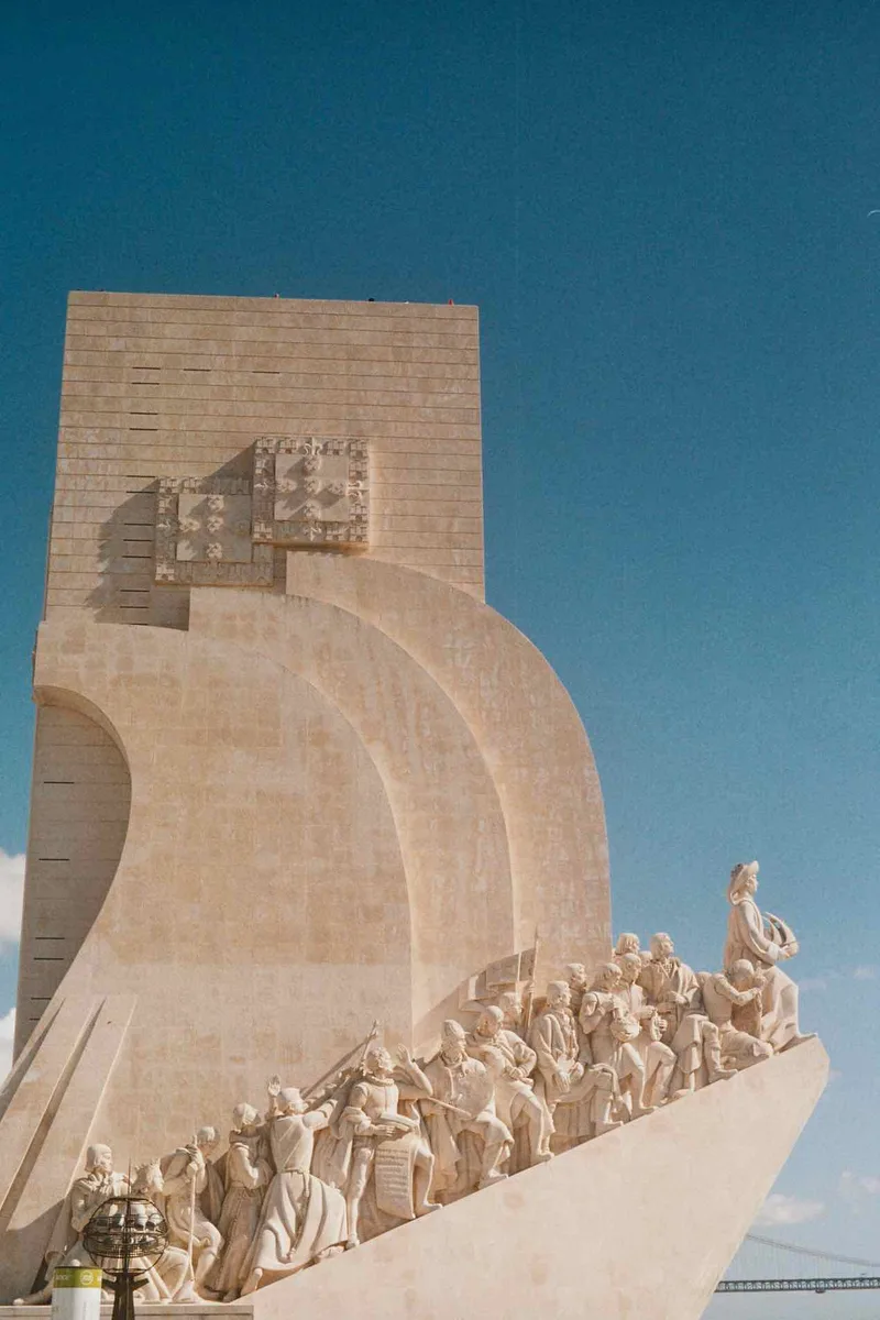 Age of discoveries shot on Kodak Gold 200 with a Zeiss Ikon Icarex 35S, by Gab