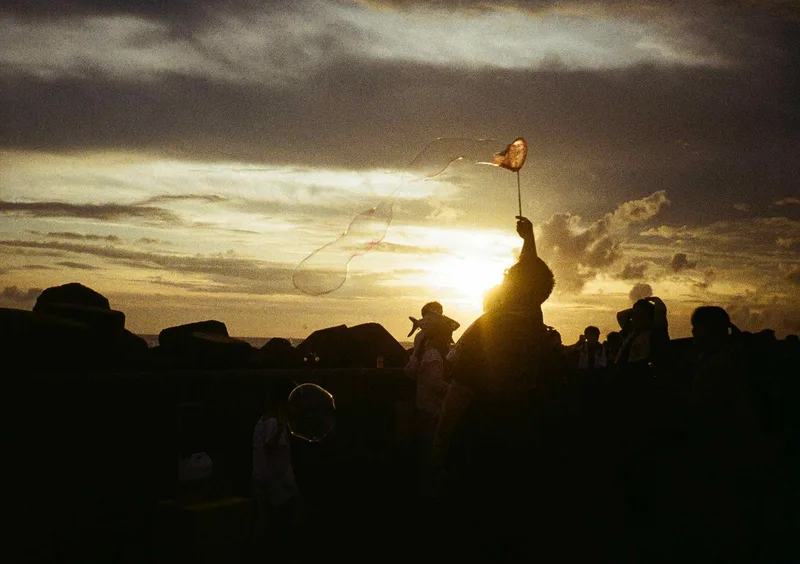 Bubbles shot on Kodak Gold 200 with a Konica Recorder, developed at 自由數位, by Calvin W