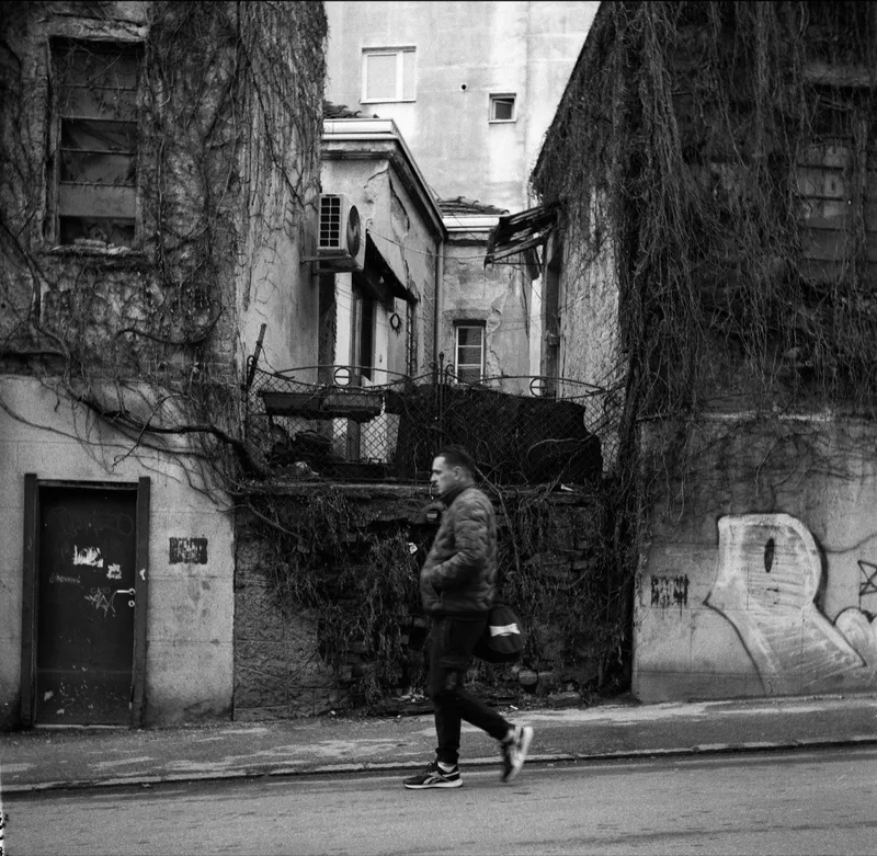 Film photo shot on Ilford HP5 Plus 400 with a Ricohflex New Dia, developed at Home / Self-Developed, by pavle