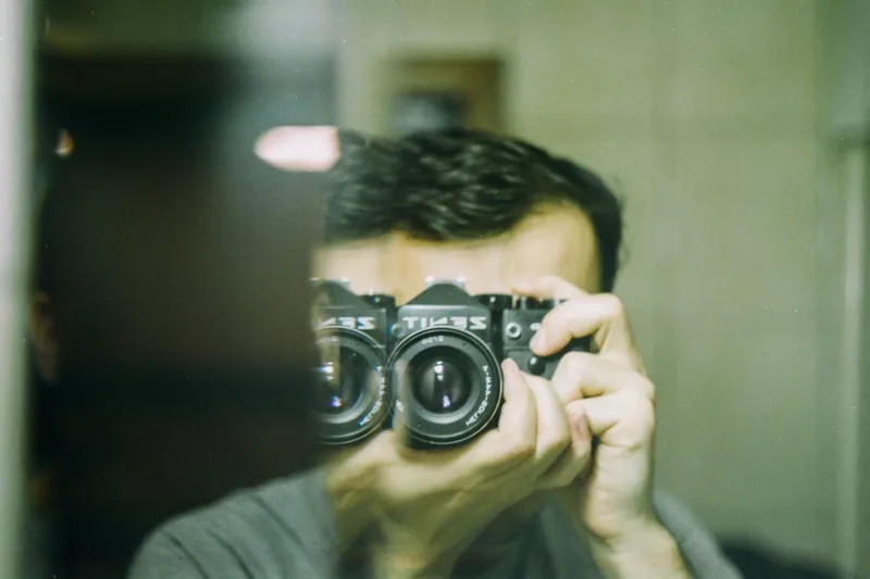 Say Hello to My Little friend shot on Kodak ColorPlus 200 with a Zenit 12XP, by KoGabor