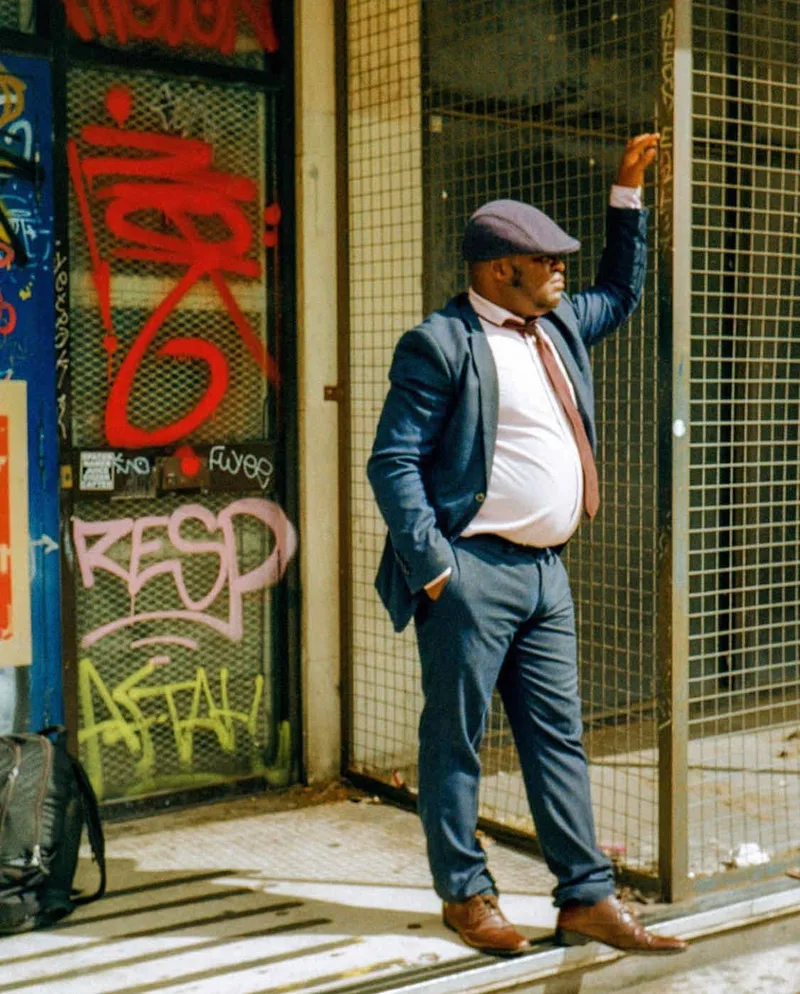 Waiting for the bus shot on Kodak ColorPlus 200 with a Leica M6 TTL, developed at Rapid Eye, by Mark Luke Grant