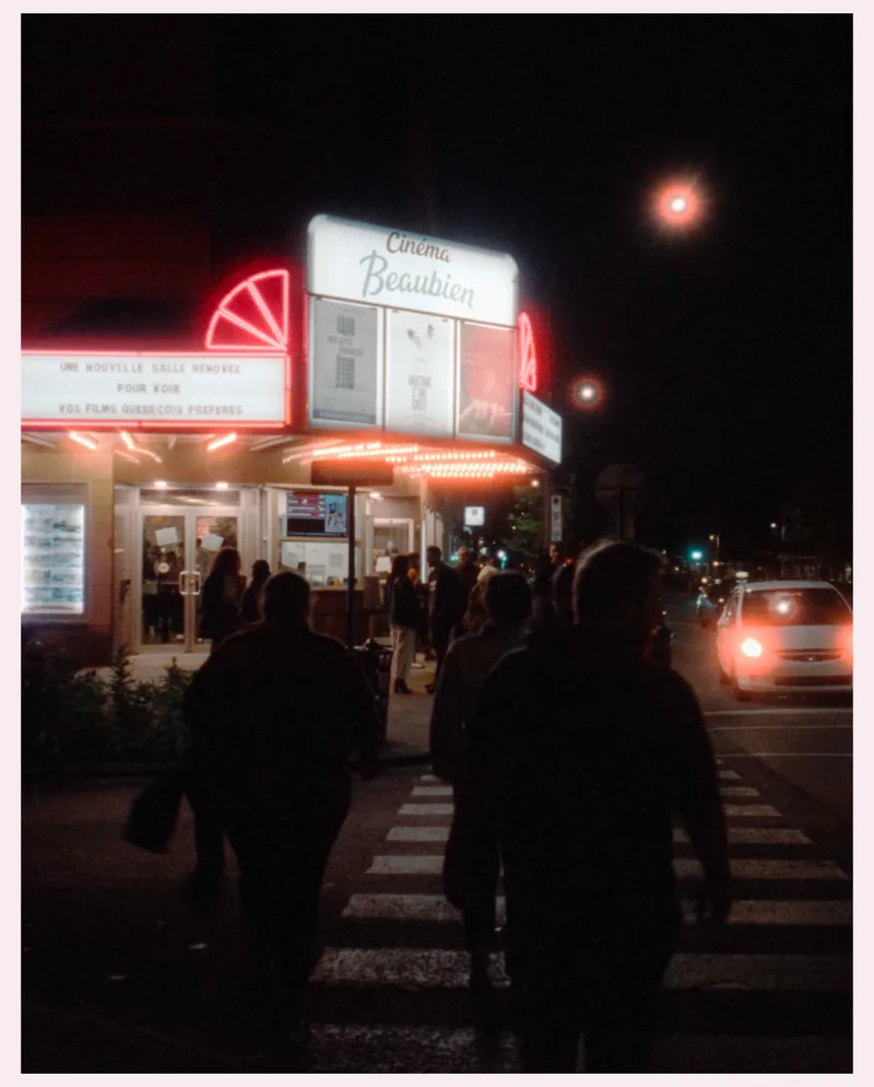 Pre “vampire humaniste…” shot on Cinestill 800T with a Ricoh GR1, developed at Boréalis Laboratoire Photo Inc, by Marc-André