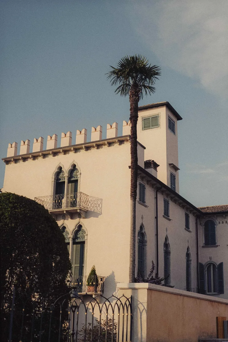 Lago die Garda shot on Silbersalz 500T with a Nikon FM2n, by Steffen Binder