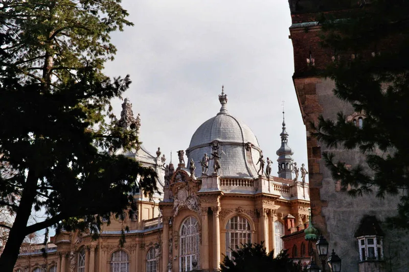 Jáki kápolna - Budapest shot on Kodak Gold 200 with a Pentax Zoom 90 WR, by Clemens