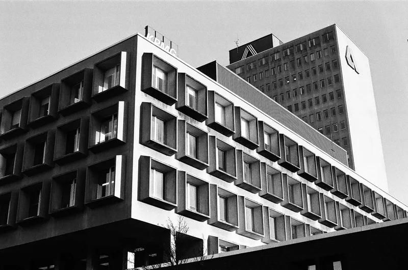 Using lines and shapes to capture interest. shot on Ilford HP5 Plus 400 with a Canon T70, developed at Ivan’s Photo
