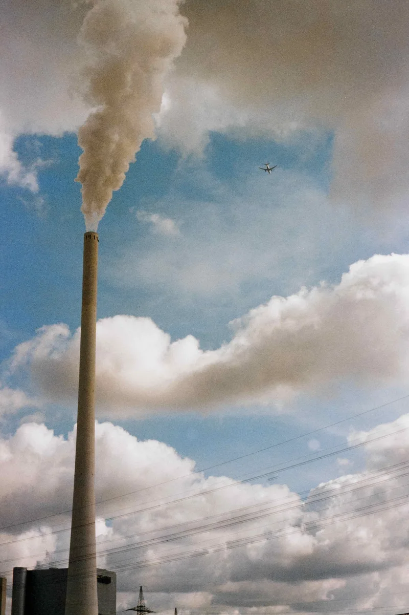 Industrial output shot on Adox Color Mission 200 with a Canon F-1, by felipescou