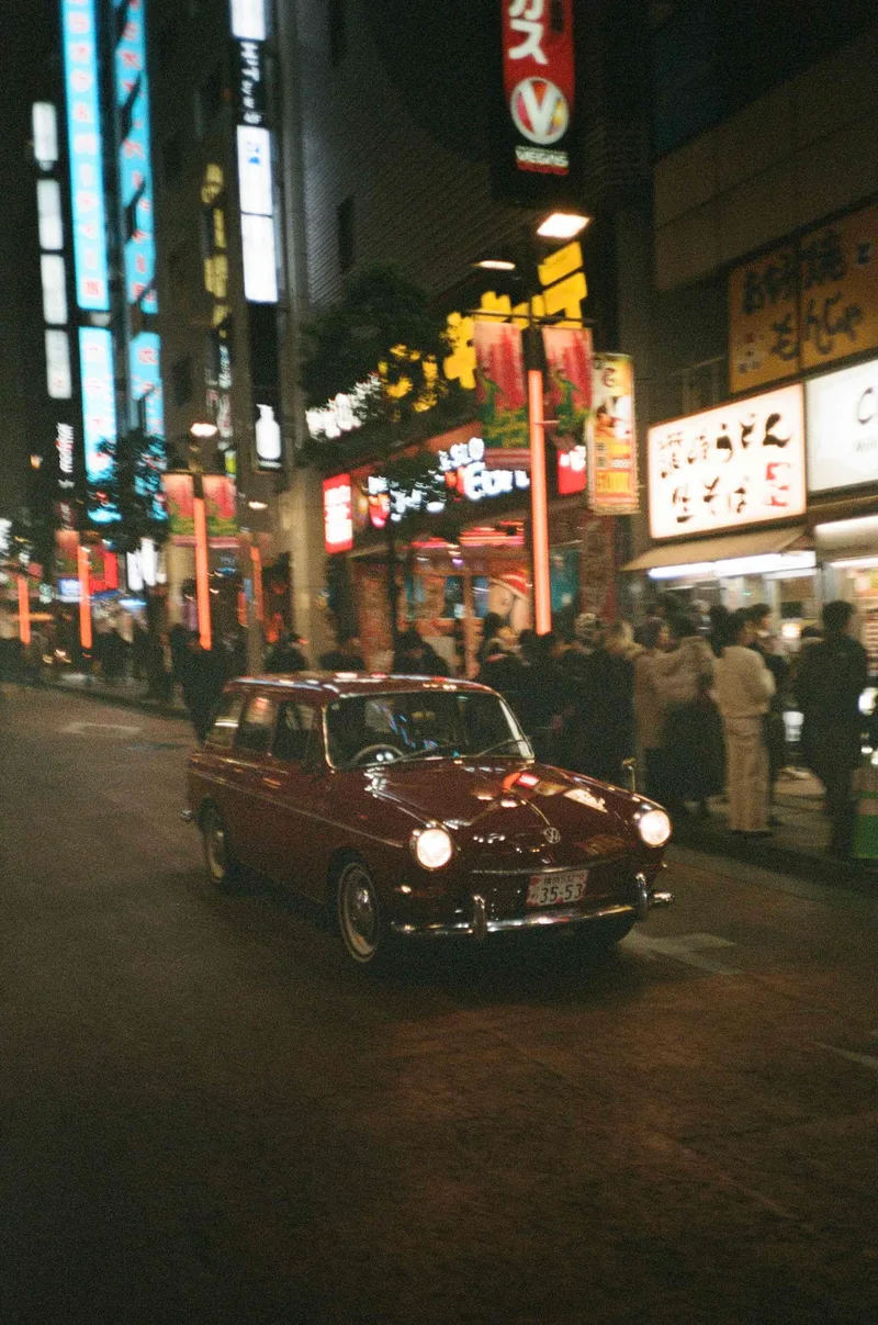 Film photo shot on Kodak Portra 400 with a Rollei 35AF, developed at Osawa Camera, by jaemz