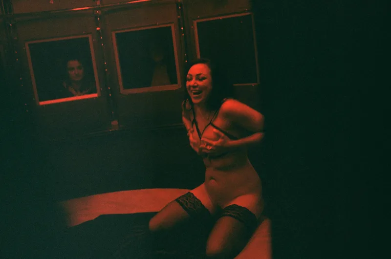 Peepshow shot on Fujifilm Superia X-TRA 400 with a Nikon FM2n, developed at BéFoto, by Matej_jar
