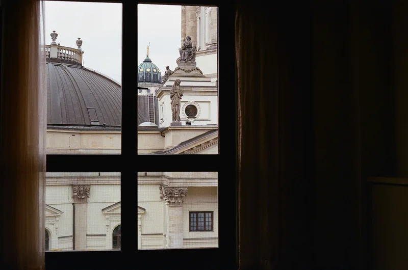 View shot on Kodak UltraMax 400 with a Canon AE-1, developed at Bleeker Digital Solutions, by Kim