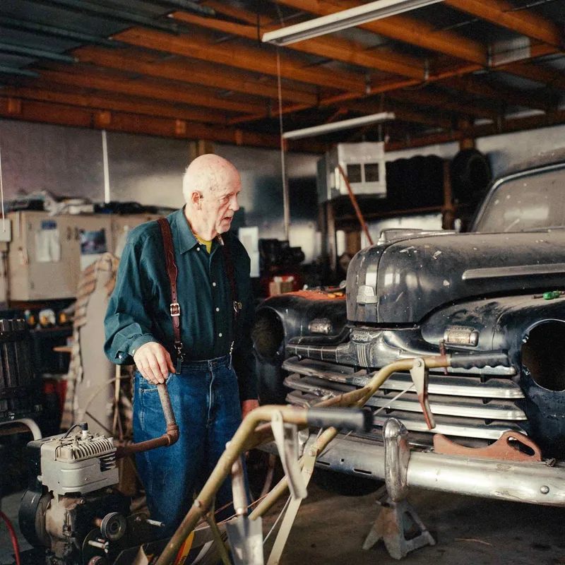 Film photo shot on Kodak Portra 400 with a Rolleiflex 3.5E, developed at Dodge Chrome, by Ryan