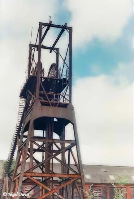 Winding Gear shot on Kodak ColorPlus 200 with a FED 3, developed at Max Speilmann, by Nigel Owen