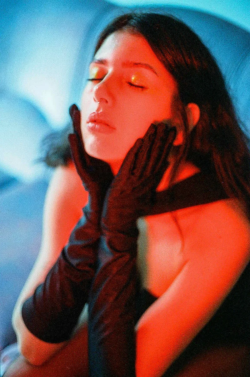 Martyna shot on DubbleFilm Cinema 800 with a Canon A-1, by Zuza