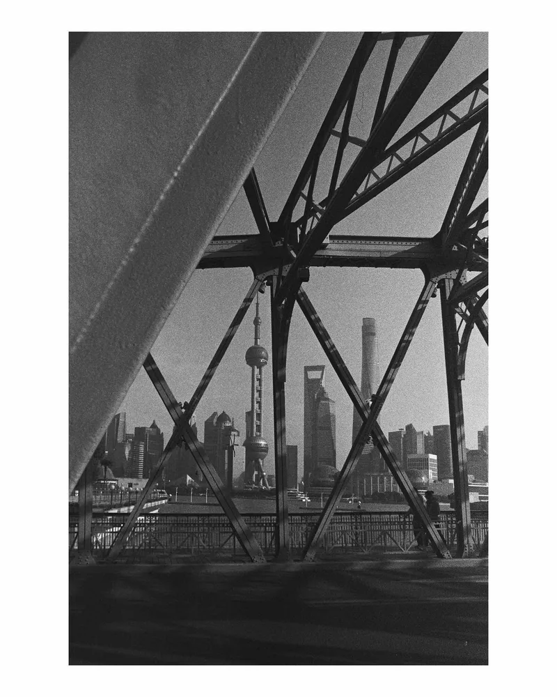 魔都 shot on Shanghai GP3 with a Minolta XD, developed at Circa Lab, by Verlichtend