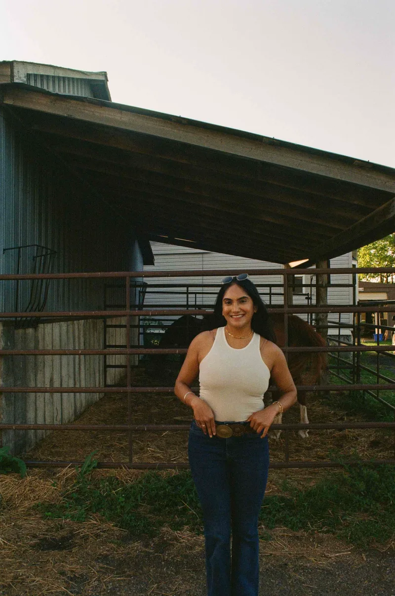 farm days shot on Kodak Gold 200 with a Minolta Maxxum 5000AF, by Parth