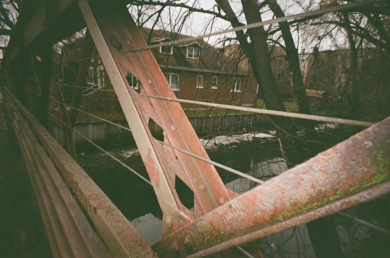 Film photo shot on Kodak Gold 200 with a Lomo Apparat, developed at Reformed Film Lab, by parker