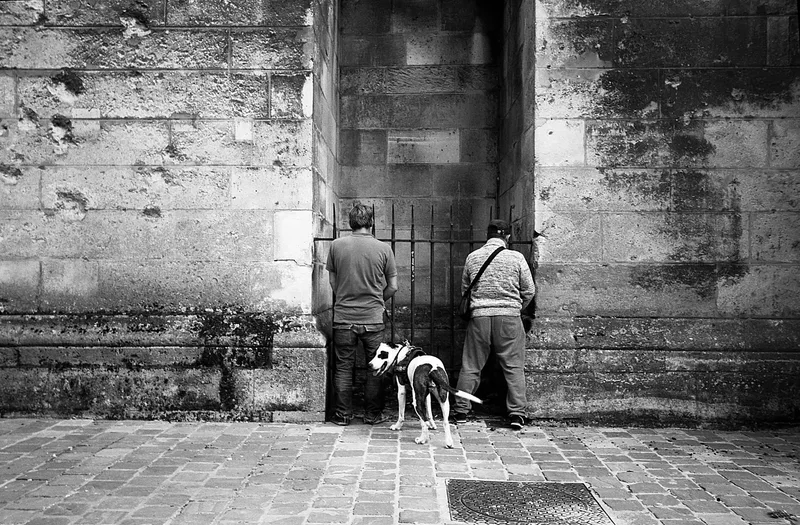 Street of Reims shot on Kodak Tri-X 400 with a Leica M7, developed at La Cuisine Darkroom, by ThierryGde