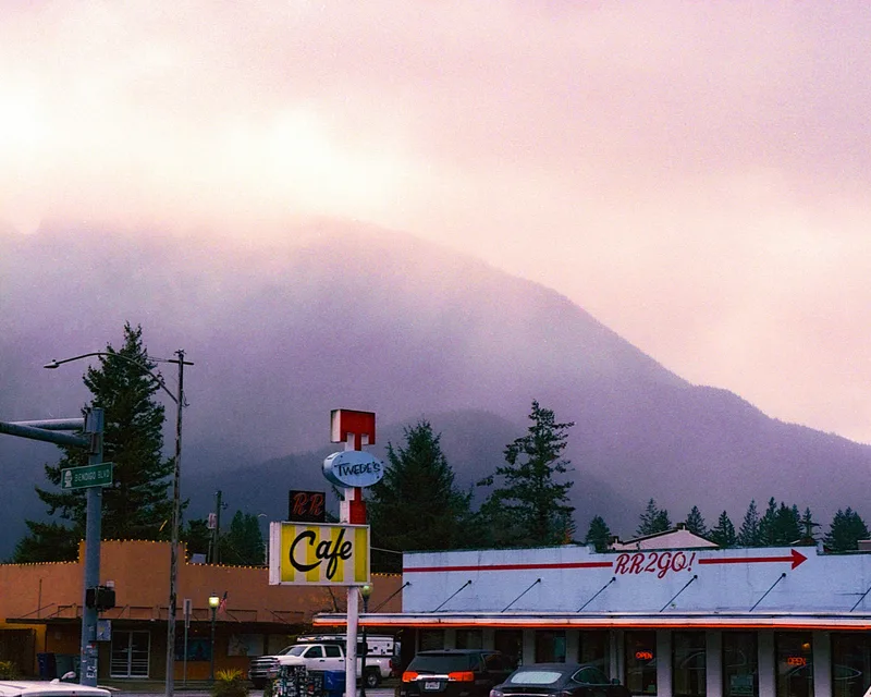 Film photo shot on Kodak UltraMax 400 with a Canon T70, developed at TCR Photo Imaging Center, by Sam