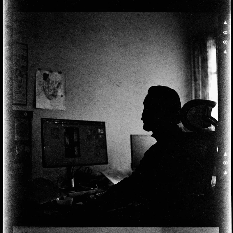 Estúdio Bauer shot on Foma Fomapan 400 Action with a Hasselblad 500C, developed at Lab:Lab, by Marcelo Ribeiro