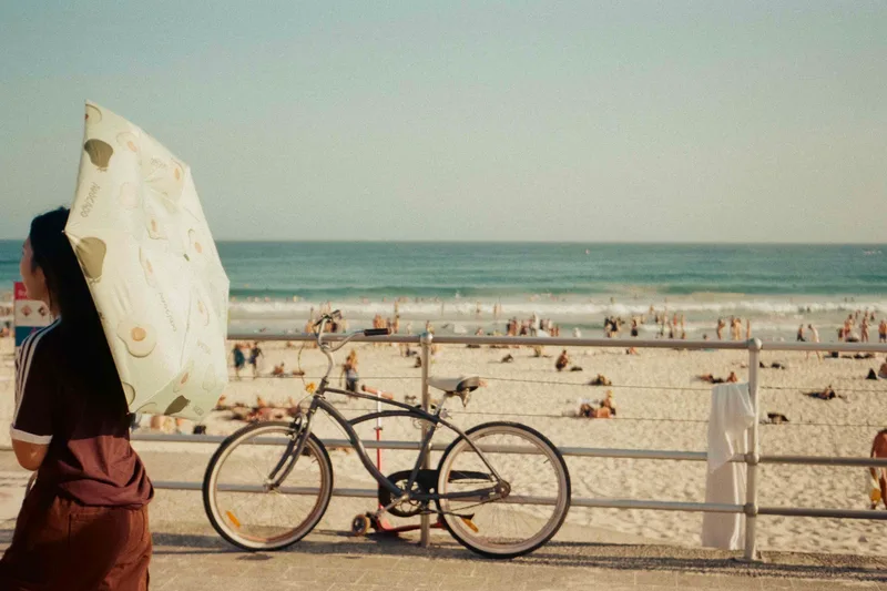Horizon tales shot on Kodak Gold 200 with a Kodak Retina IIIC, developed at Do Film! Lab, by undrgrain