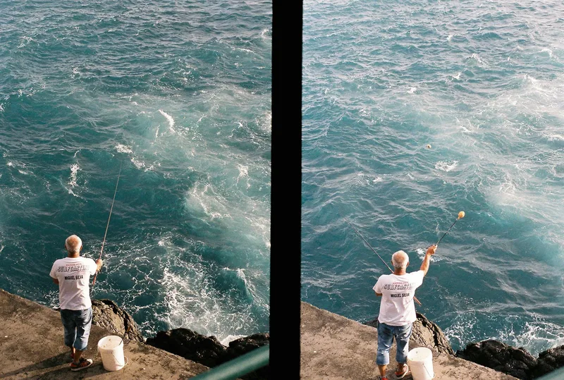 Old man and the sea shot on Fujifilm Superia X-TRA 400 with a Olympus Pen FT, developed at Foto van der Graaf, by Scott Lewis