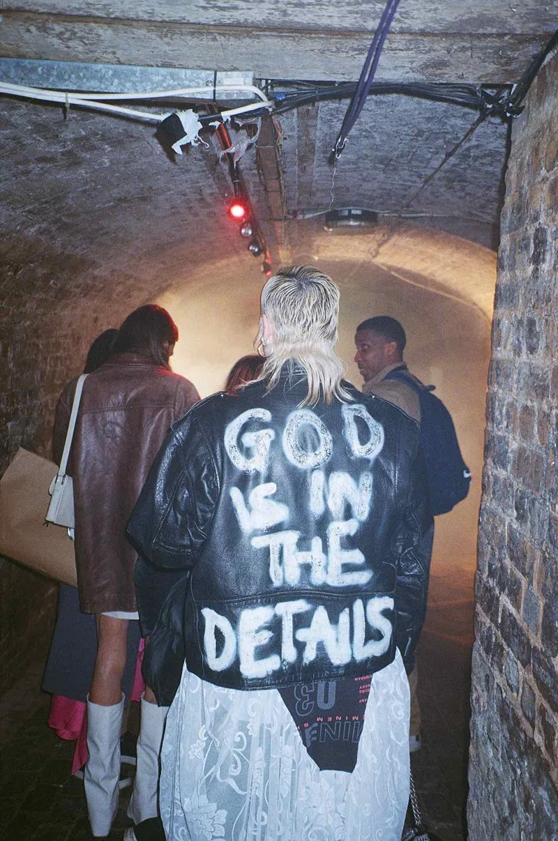 god is in the crypts shot on Kodak Gold 200 with a Canon Prima AF-8, by iga