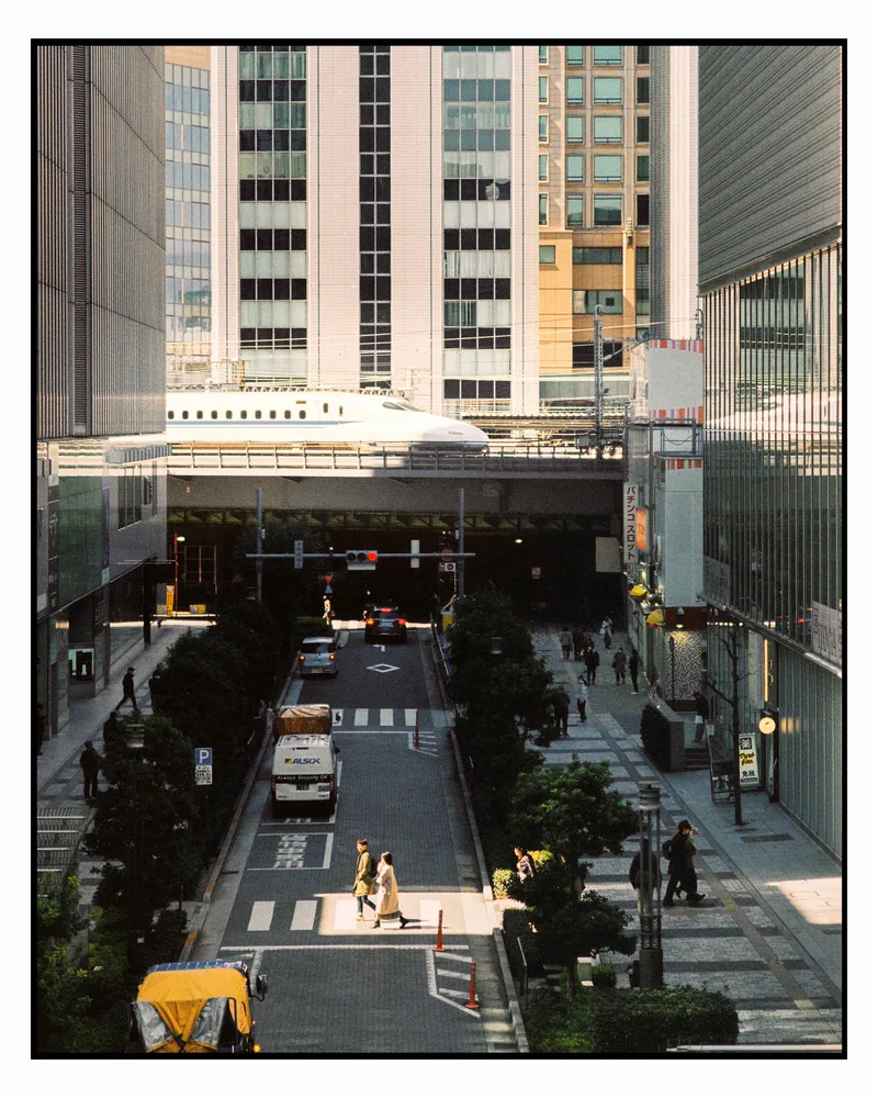 Luftgekühlt Tokyo shot on Kodak Kodacolor 100 with a Contax G2, developed at Osawa Camera, by Marc