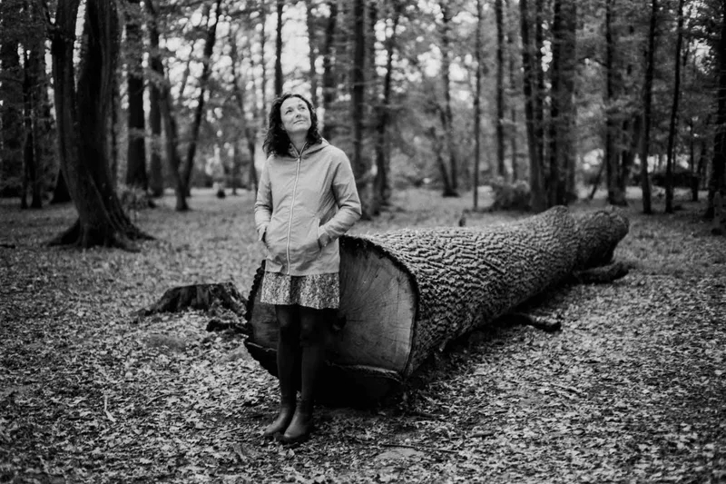 Balade en forêt shot on Adox HR-50 with a Leica M6, developed at L'Atelier Argentique, by Analogue Resistance