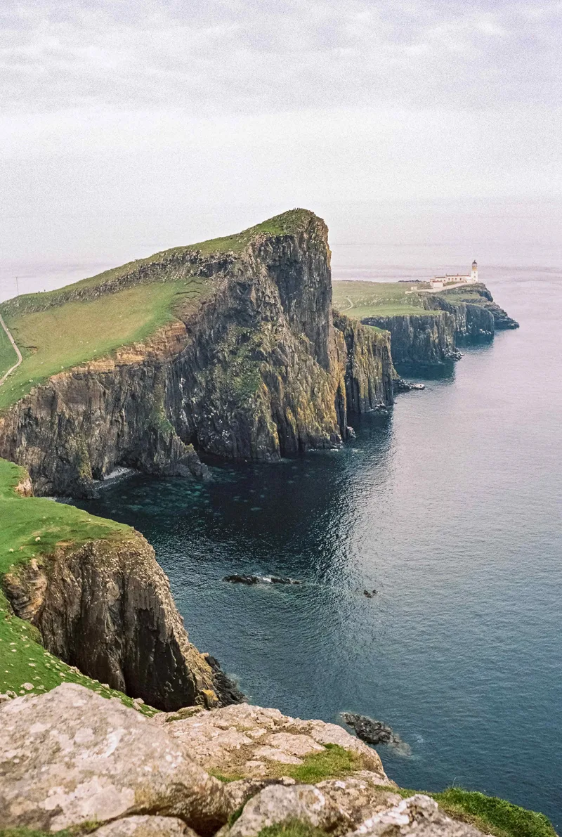 Skye 1 shot on Kodak Portra 400 with a Leica M6, developed at MeinFilmLab, by kleinbildfilm