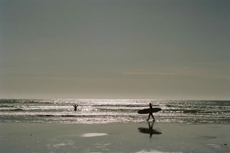 tofino shot on Kodak Gold 200 with a Minolta Maxxum 5000AF, developed at Graination, by Parth