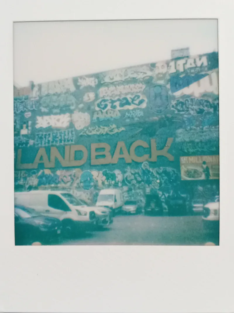 Graffiti shot on Polaroid Go with a Polaroid Go Gen 2, by Nine_H