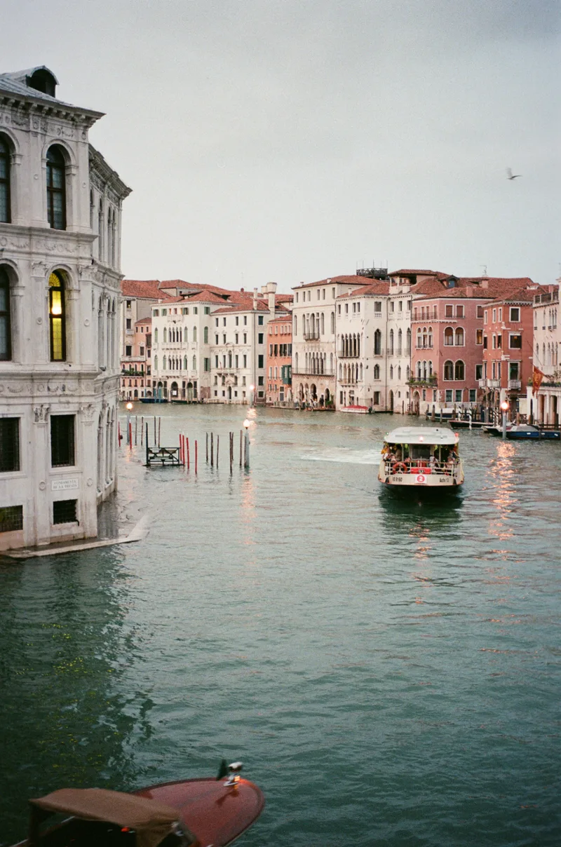 Soft Evening in Italy shot on Kodak UltraMax 400 with a Leica M6, developed at Fox Film Lab, by Adrian