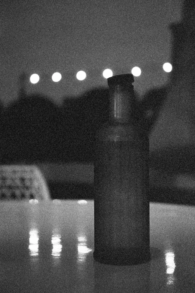 Film photo shot on Kodak T-Max P3200 with a Contax S2, by j o r d i
