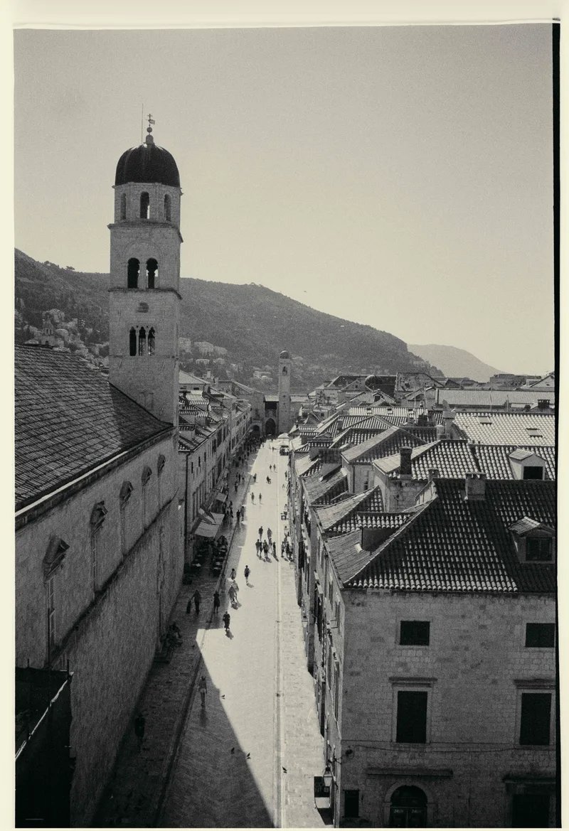 old town, dubrovnik shot on Ilford HP5 Plus 400 with a Konica Hexar AF, developed at Safelight, by Andrew
