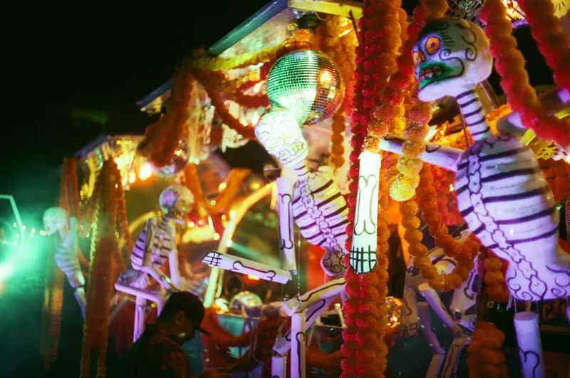 day of the dead 2025 shot on Cinestill 800T with a Canon Canonet G-III QL17, developed at San Marcos Film Lab, by HB/FRANKENPAN