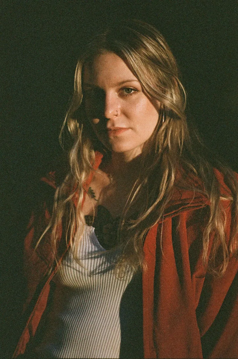 Grainy Color ‘92 shot on Lomography LomoChrome Color '92 with a Nikon 8008s, developed at Pacific Photo Lab, by Noah Davis